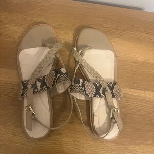 Cole Haan Size 10 Sandals